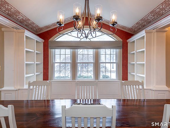 4th image of 143 East Canaan Road