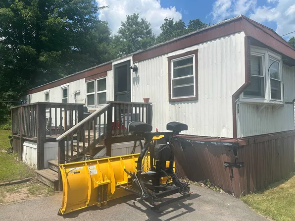 73 Crystal Springs Way, Somersworth, NH 03878