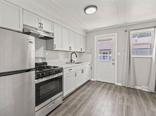 1071 Rochester Rd #428, Troy, MI 48083