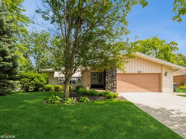 1233 Timber Pl, New Lenox, IL 60451