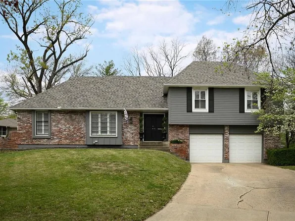 10414 Walnut Dr, Kansas City, MO 64114