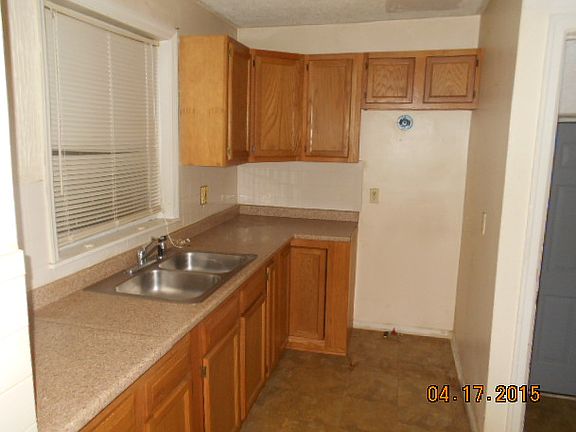 3rd image of 1137 Johnland Ave