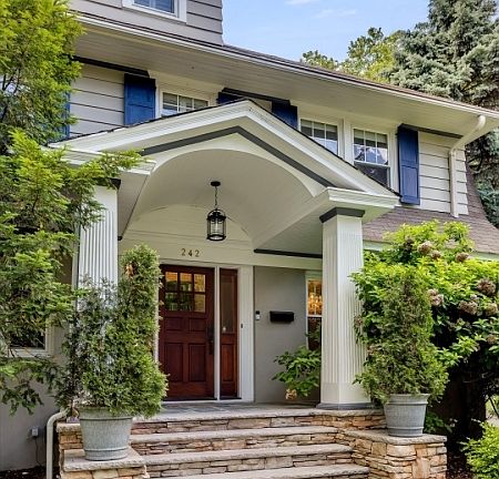 4th image of 242 Forest Ave
