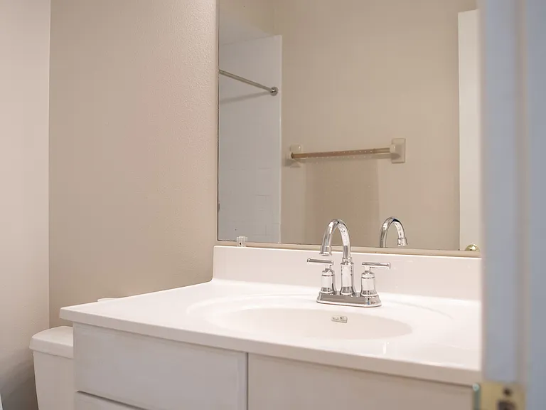 1594 Chateaux De Ville Ct — Photo 22