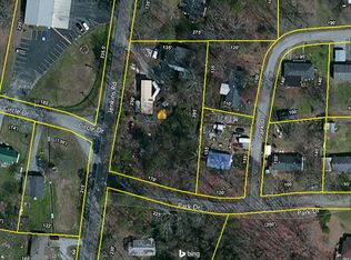 220 Jenkins Rd, Rossville, GA 30741