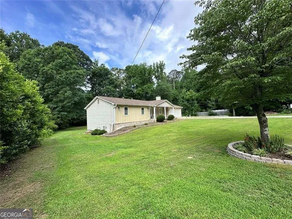 3305 Newcastle Way, Snellville, GA 30039