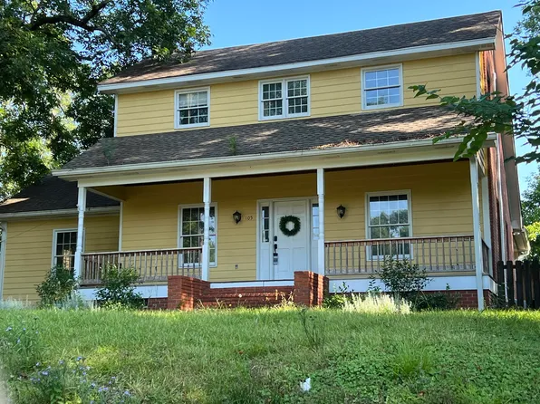 105 8th Ave S, Columbus, MS 39701