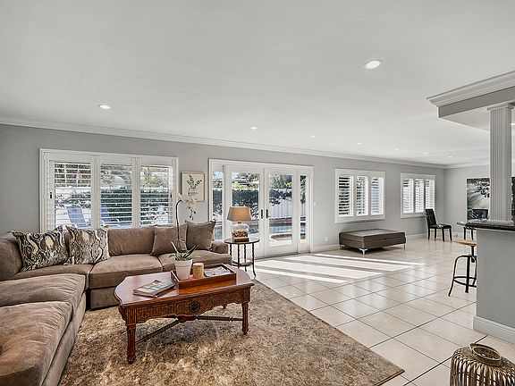 5th image of 2130 NE 59th St