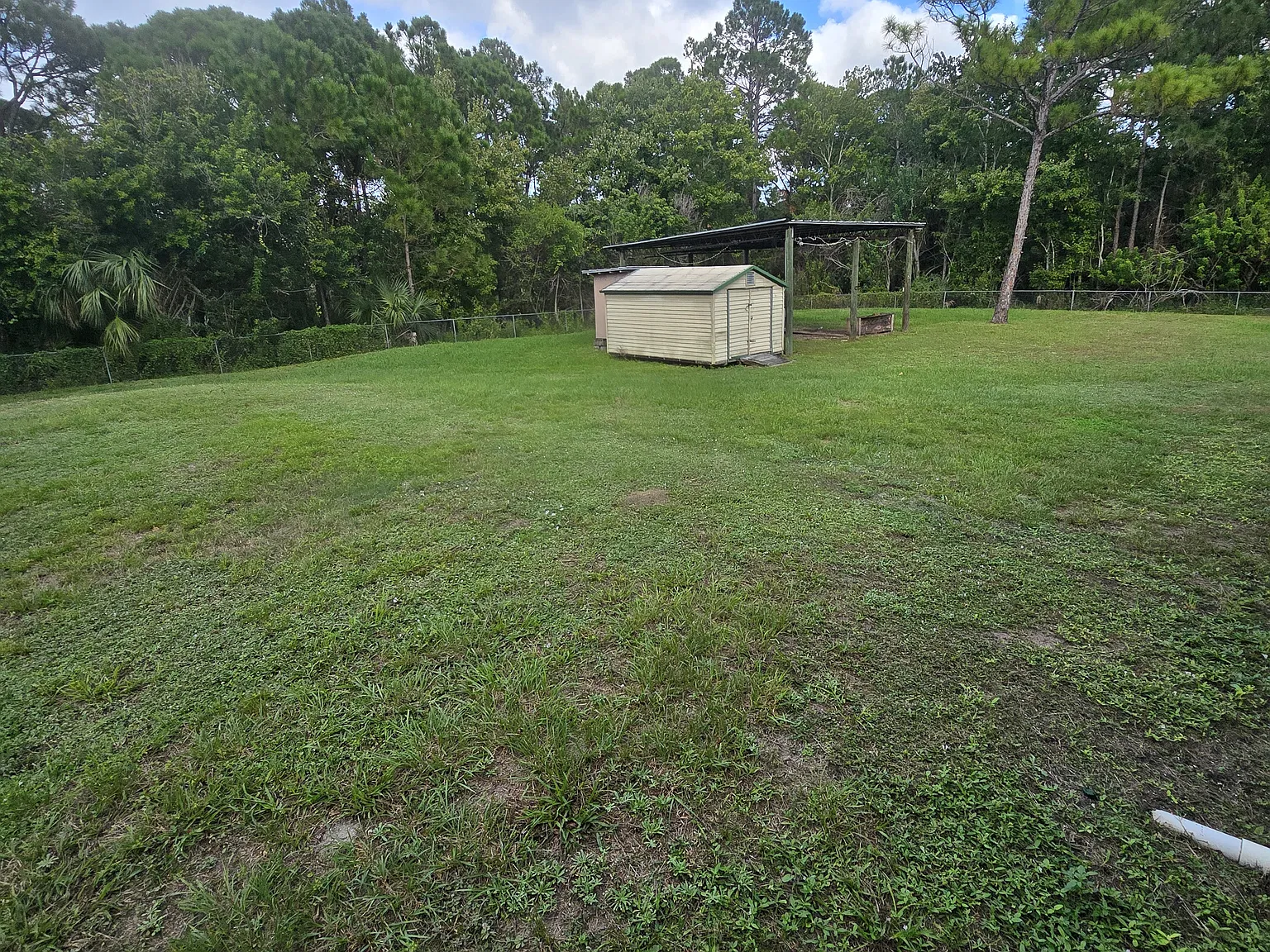 3 bed, 1568 sqft, $2,200 — Photo 2