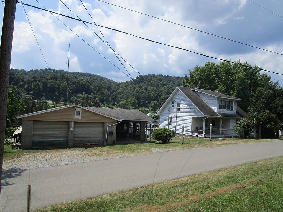 1st image of 413 Dolliver St
