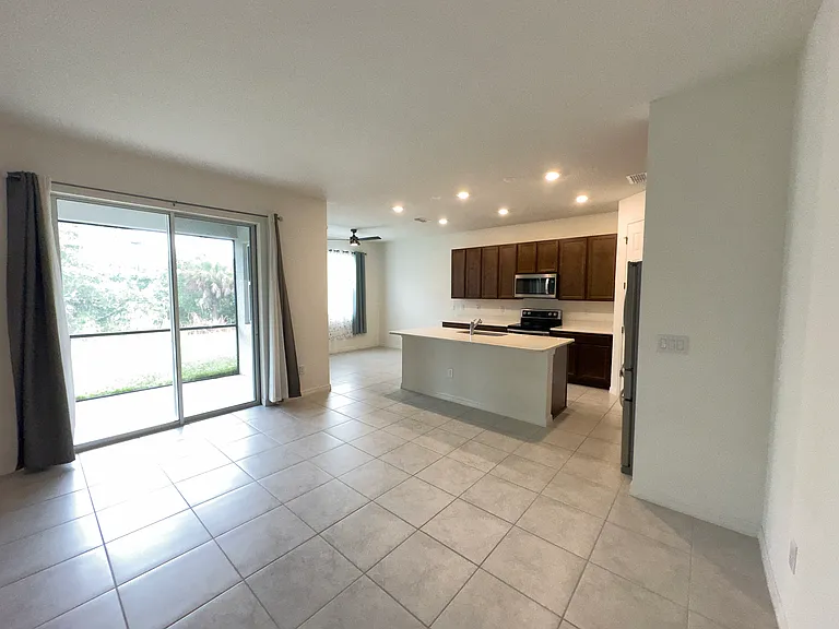 3551 74th Avenue Cir E — Photo 13