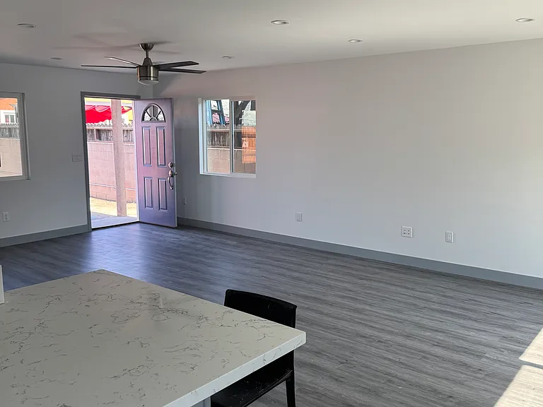 13121 S Longworth Ave — Photo 6