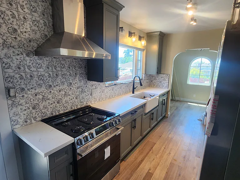 1612 N Avenue 46 — Photo 9