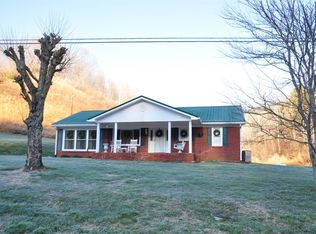 5927 Lower Sand Lick Rd, West Liberty, KY 41472