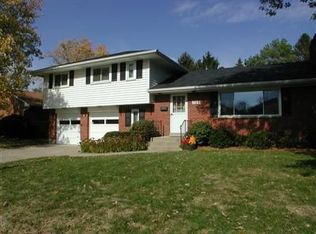 785 Lovetta Ave, Kettering, OH 45429
