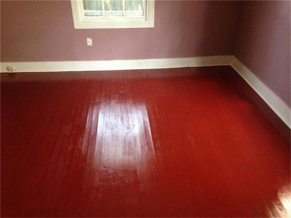 3rd image of 406 Live Oak St