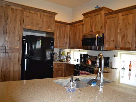 5th image of 1375 NE Wilshire Dr