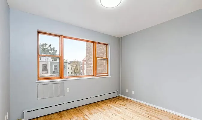 Rented by Green Leaf Management, LLC | media 17