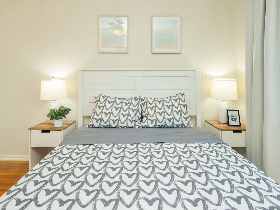 1st image of 401 S Rodeo Dr #E1
