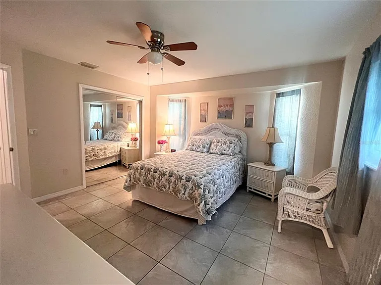 20362 Emerald Ave — Photo 10
