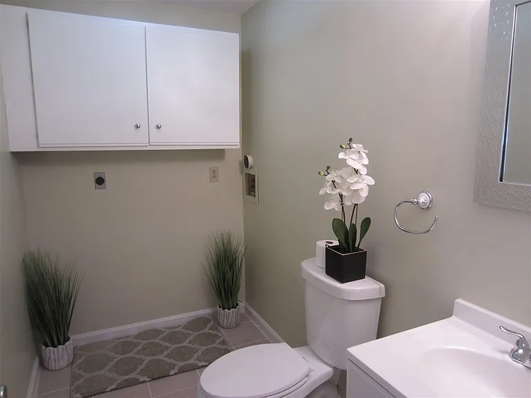 1025 S Mammoth Rd #6 — Photo 13