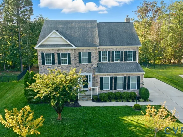 6712 Winters Prey Trl, Moseley, VA 23120