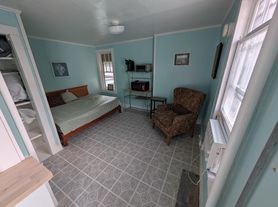 71 Elmwood Ave, Burlington, VT