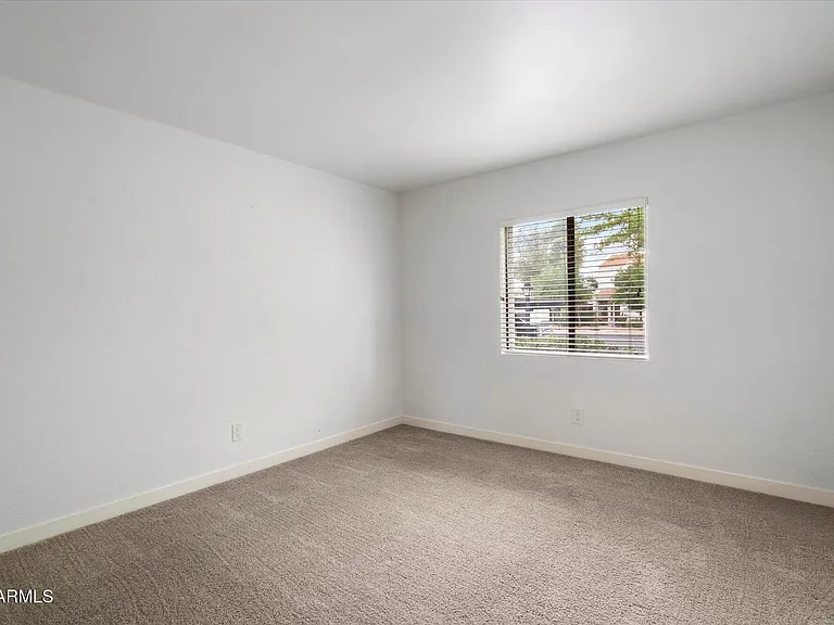 3069 E Cannon Dr — Photo 18