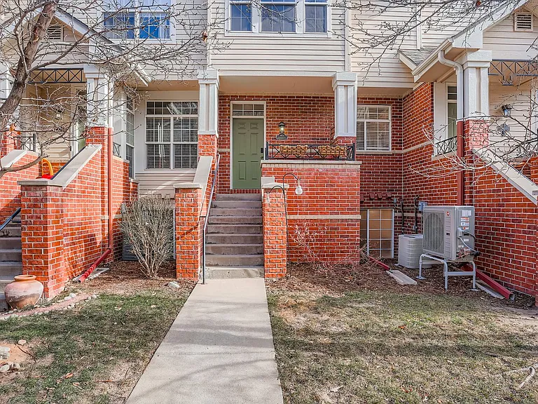 1471 S Emporia Ct — Photo 19