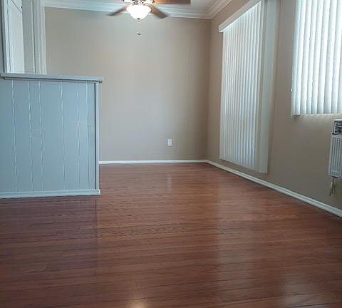 5th image of 2714 W Clark Ave #G-2