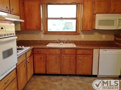 5th image of 516 Aurelia Lynn Dr