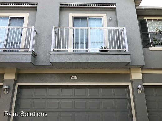 2nd image of 6815 Breezy Palm Dr