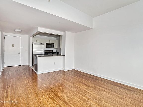 3rd image of 101 Avenue D #B