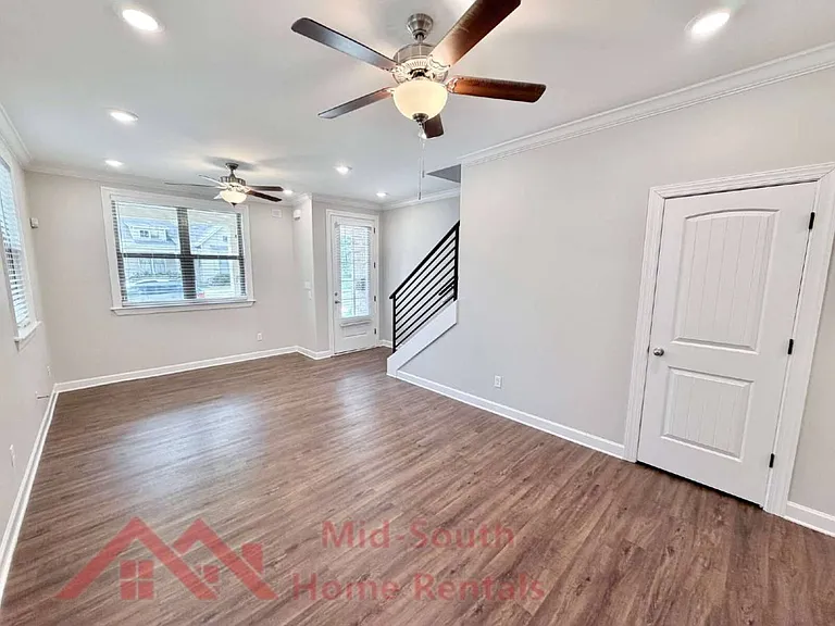 82 N Rembert St — Photo 9