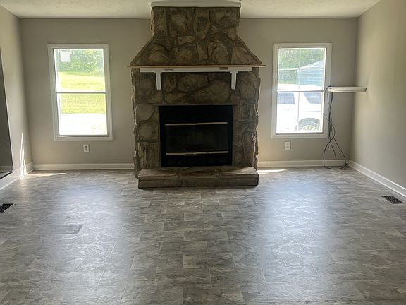 2nd image of 337 Jefferson Pike