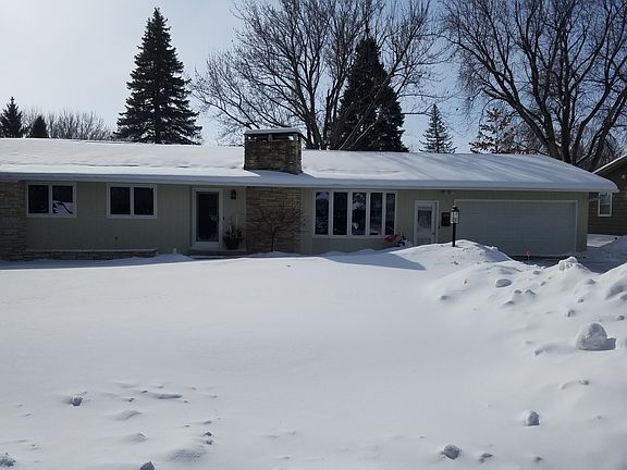 5th image of 595 S Meadow Dr