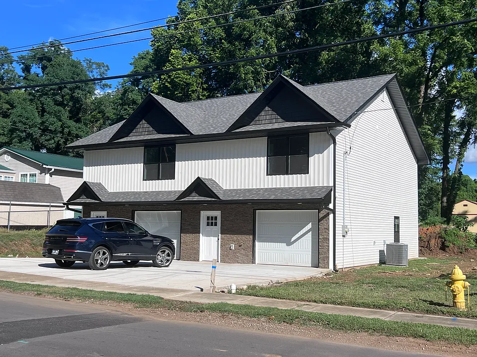 595 E Center St #A