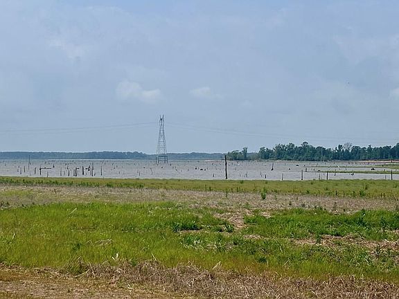 3rd image of 1000 County Road 471