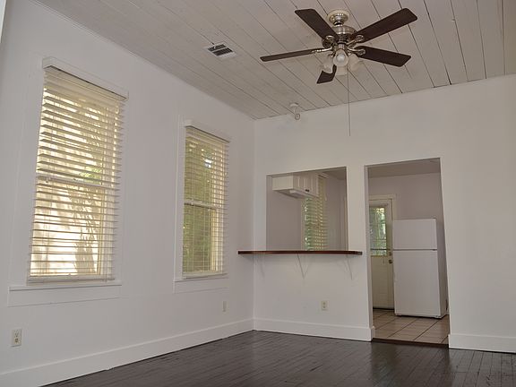 Dining Room/Workspace