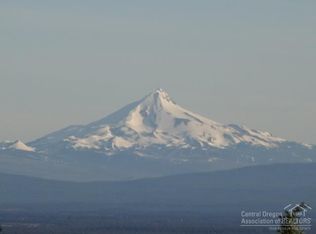 1184 NW Redfield Cir, Bend, OR 97703