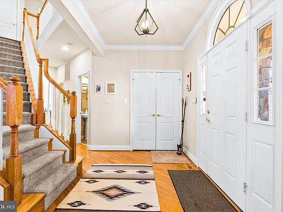 4th image of 2661 Brook Valley Rd