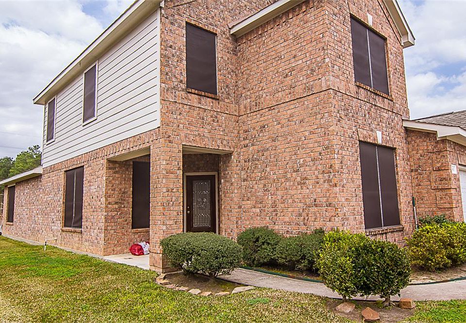 1st image of 33003 Greenfield Forest Dr