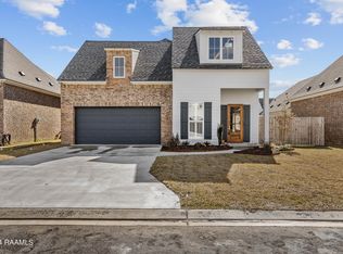 110 Windy Feather Dr, Broussard, LA 70518