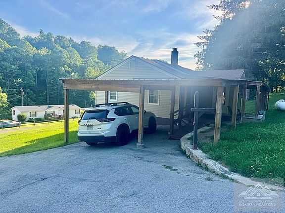 5th image of 7550 New Hope Rd