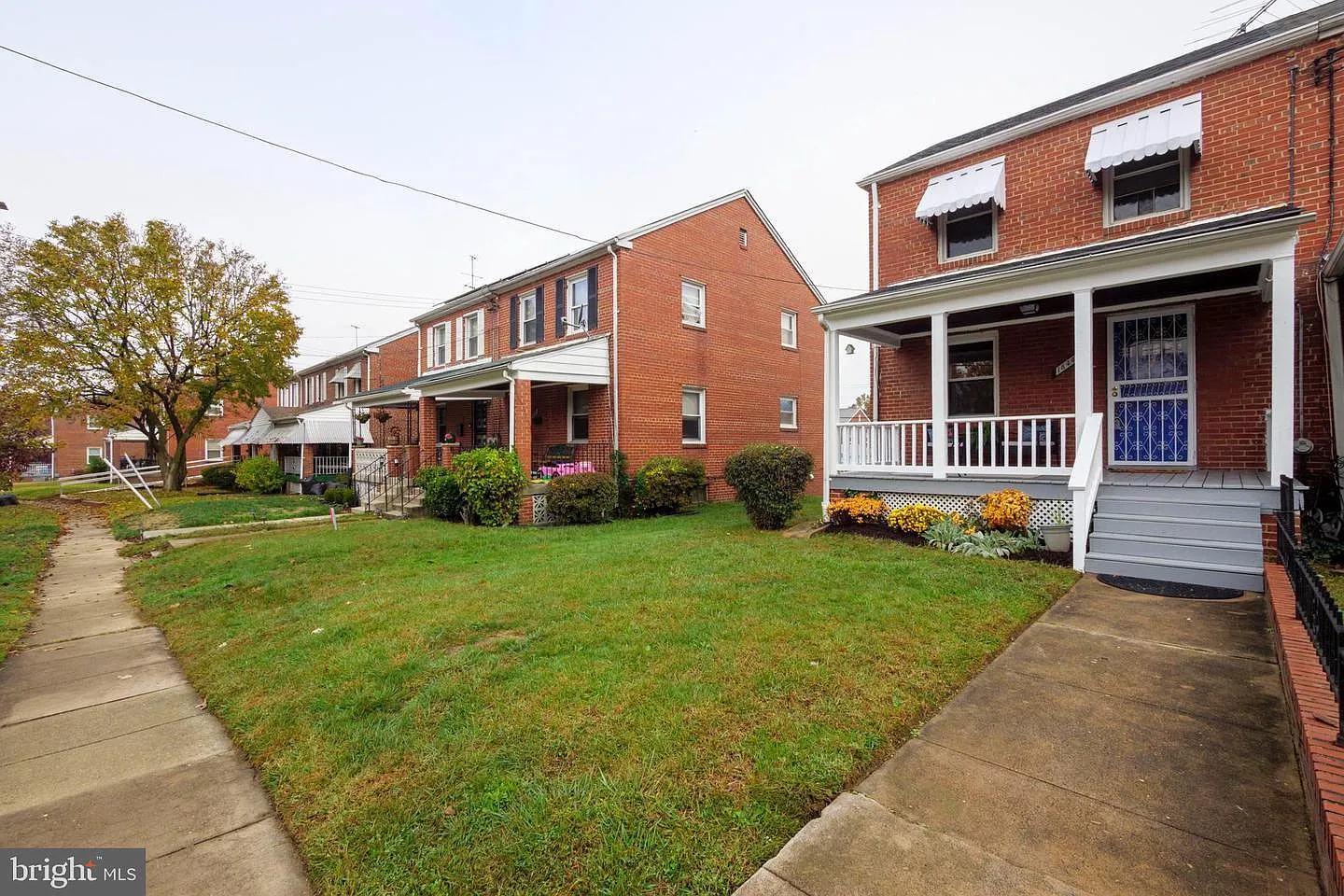 1844 T St SE photo 1