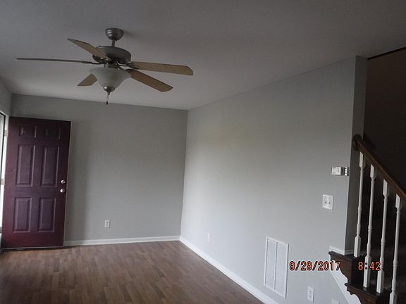 3rd image of 4001-11 Cobblestone Dr