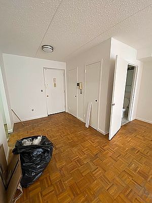 3rd image of 136-30 Sanford Ave #6B