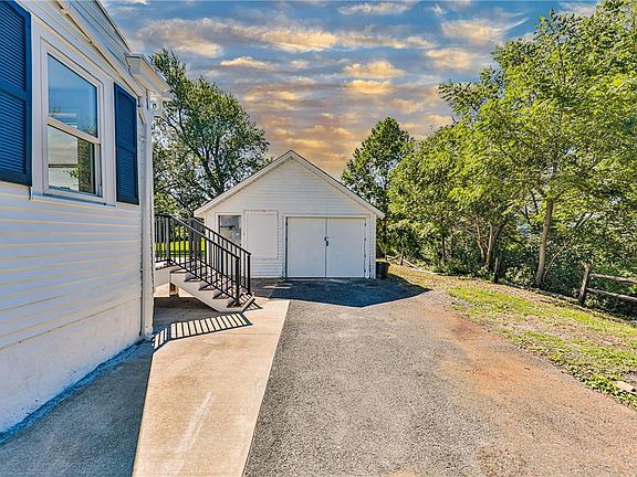 5th image of 6176 Werleys Corner Rd