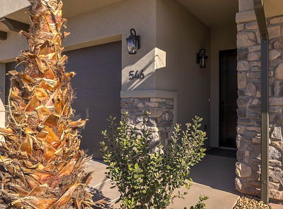 2nd image of 546 N Ventura Ln