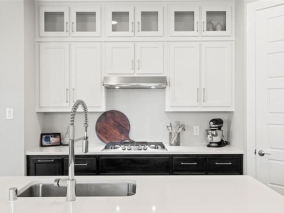 3rd image of 2548 Stella Ln
